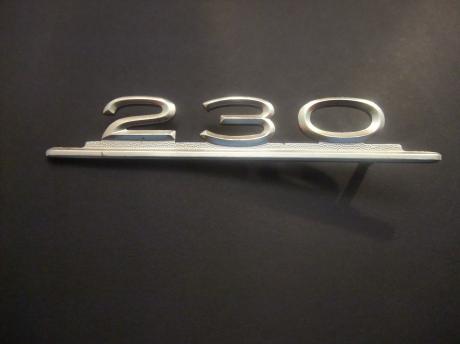Mercedes sl 230 type zilverkleurig